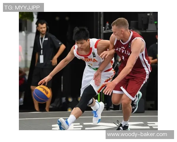 武汉篮球队在世界杯预选赛中以53分稳居积分榜首位展现强劲实力